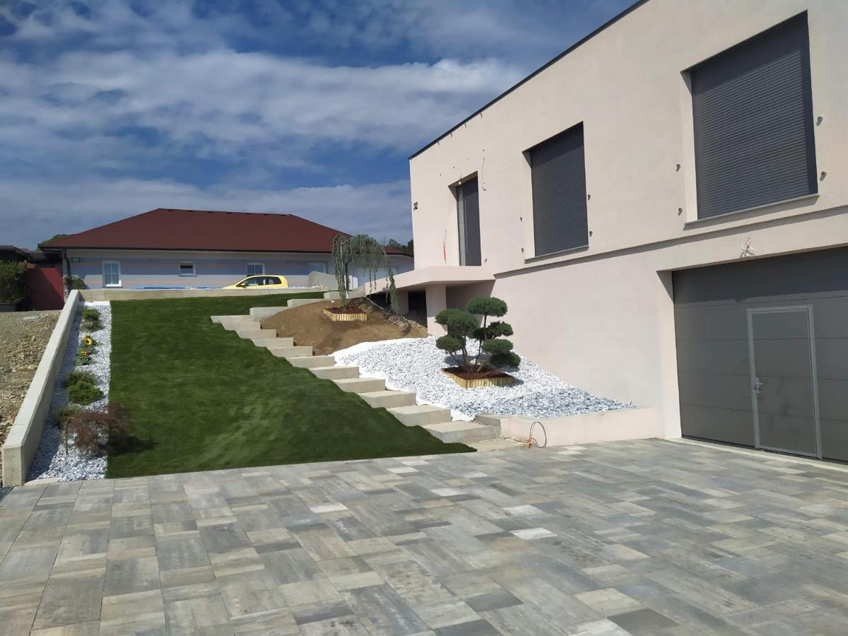 Place Near Casino Mond - Apartma Urska Sentilj Εξωτερικό φωτογραφία